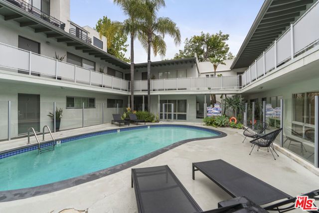 1145 Larrabee Street 9, West Hollywood, CA 90069