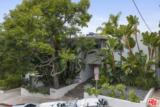 1145 Larrabee Street 9, West Hollywood, CA 90069