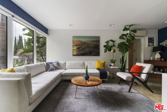 1145 Larrabee Street 9, West Hollywood, CA 90069