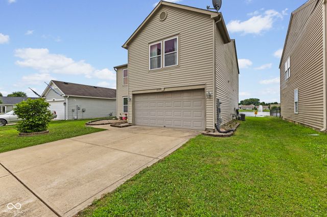 2230 Cedarmill Drive, Franklin, IN 46131