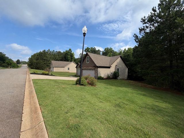 449 Abberly Lane, Boiling Springs, SC 29316