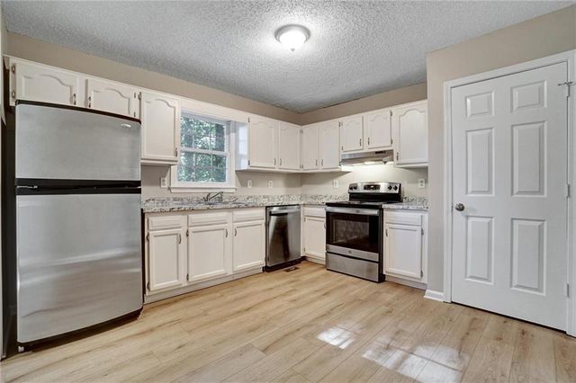 377 Jamie Drive, Hiram, GA 30141