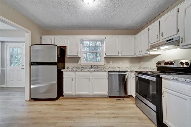 377 Jamie Drive, Hiram, GA 30141