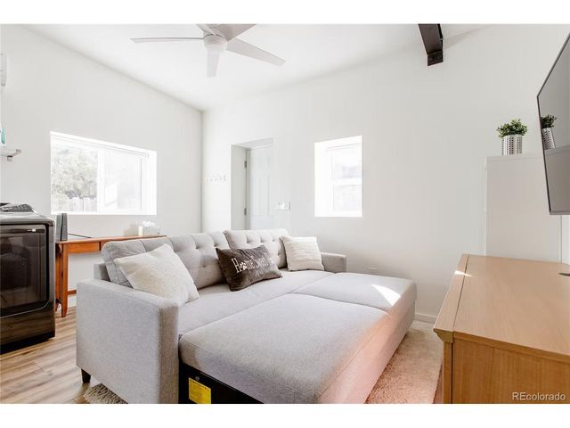 19054 W 61st Pl, Golden, CO 80403