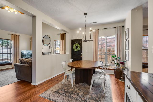 8035 Brittany Avenue NE, Albuquerque, NM 87109