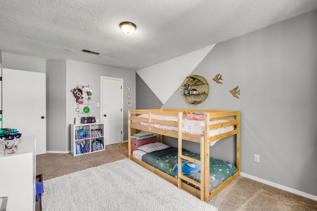 8035 Brittany Avenue NE, Albuquerque, NM 87109