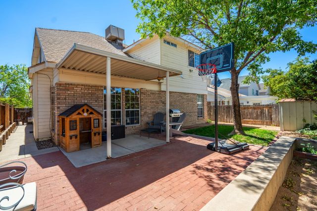 8035 Brittany Avenue NE, Albuquerque, NM 87109