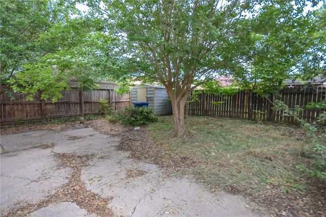 613 Brawner Pkwy, Corpus Christi, TX 78411
