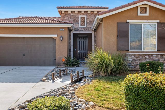 3764 Finchwood Avenue, Clovis, CA 93619