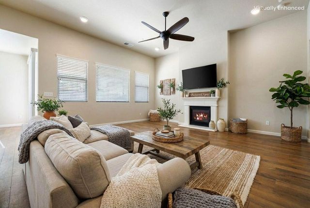 3764 Finchwood Avenue, Clovis, CA 93619