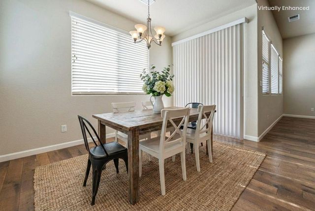 3764 Finchwood Avenue, Clovis, CA 93619