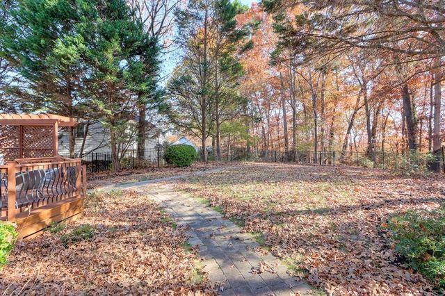 2039 Old Forge Way, Marietta, GA 30068