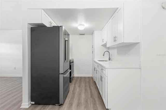 11025 2ND STREET E 8, Treasure Island, FL 33706