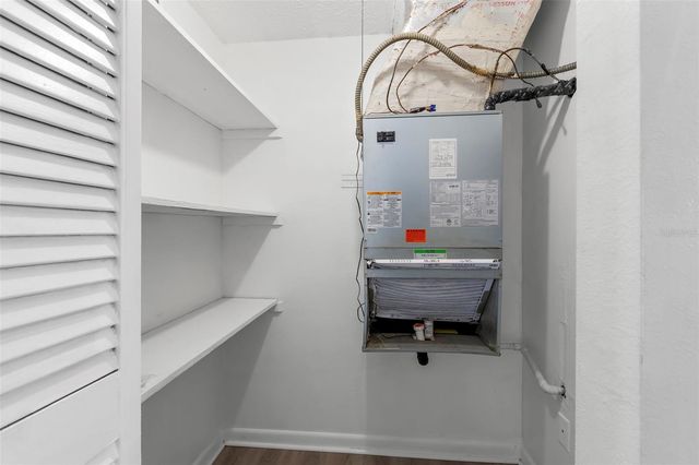 11025 2ND STREET E 8, Treasure Island, FL 33706