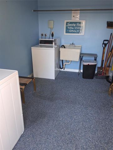 11025 2ND STREET E 8, Treasure Island, FL 33706