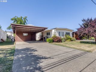 1535 Nw 2ND St, Mc Minnville, OR 97128