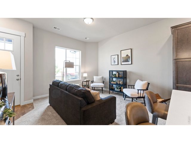 6796 Maple Leaf Dr, Timnath, CO 80547