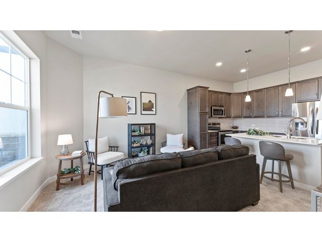 6796 Maple Leaf Dr, Timnath, CO 80547
