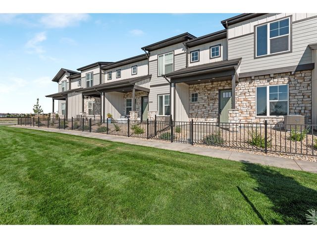 6796 Maple Leaf Dr, Timnath, CO 80547