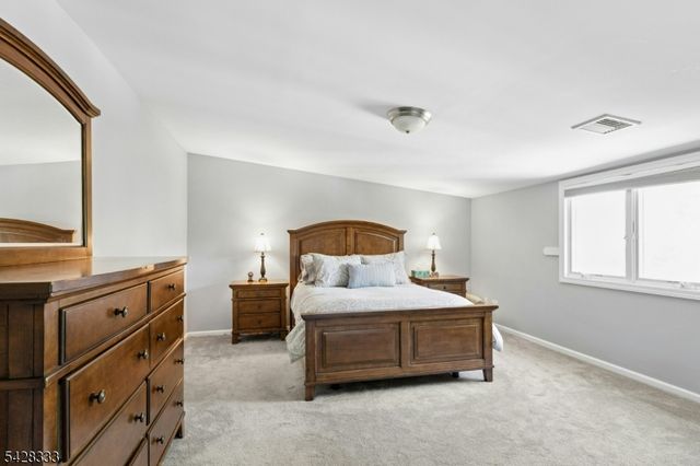 212 Beech St, Cranford Twp., NJ 07016