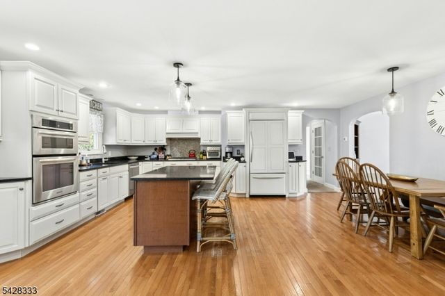 212 Beech St, Cranford Twp., NJ 07016