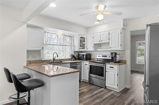3 Harbor Point Court, Lake St Louis, MO 63367