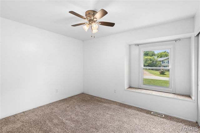 3 Harbor Point Court, Lake St Louis, MO 63367