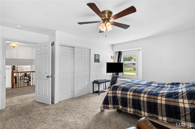 3 Harbor Point Court, Lake St Louis, MO 63367