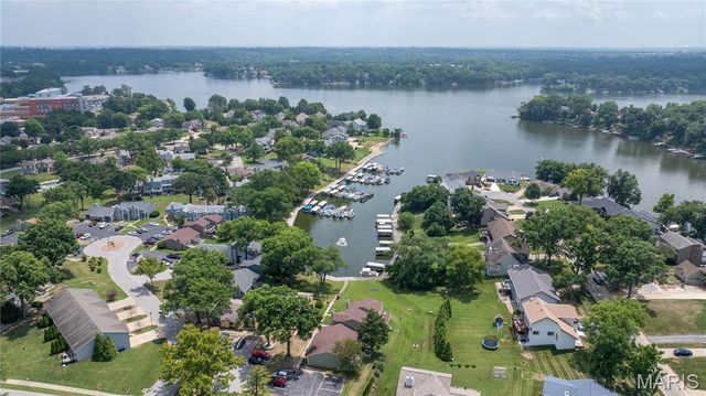 3 Harbor Point Court, Lake St Louis, MO 63367
