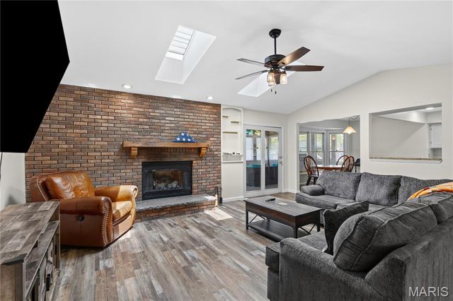 3 Harbor Point Court, Lake St Louis, MO 63367