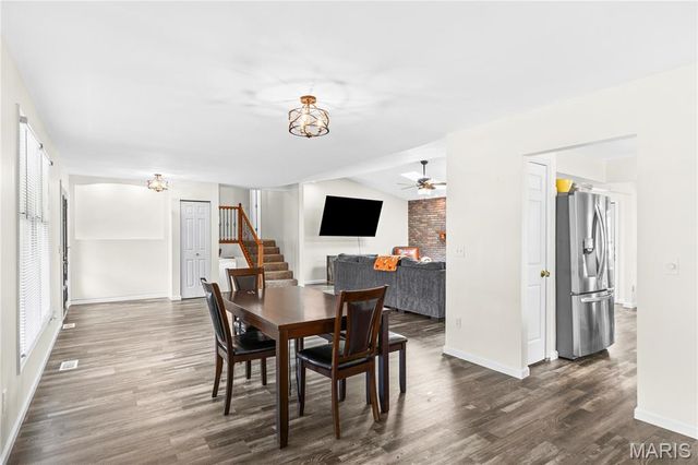 3 Harbor Point Court, Lake St Louis, MO 63367