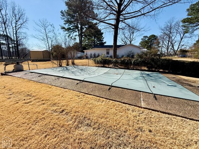 511 Clay Drive, Jonesboro, AR 72404