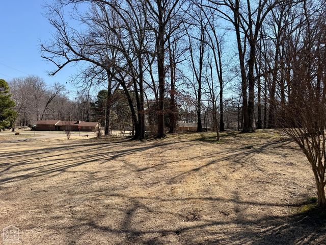 511 Clay Drive, Jonesboro, AR 72404