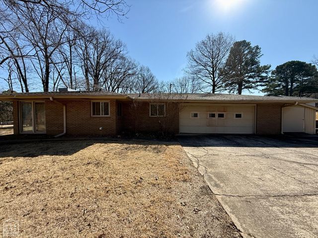 511 Clay Drive, Jonesboro, AR 72404