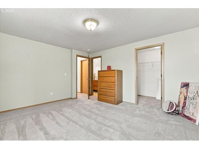 17110 Se 18TH St, Vancouver, WA 98683