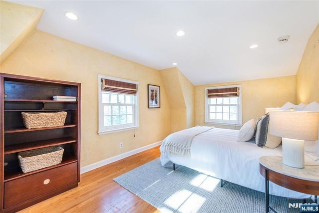 112 Heller Way, Montclair, NJ 07043