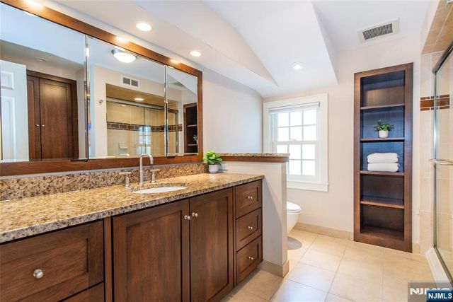 112 Heller Way, Montclair, NJ 07043