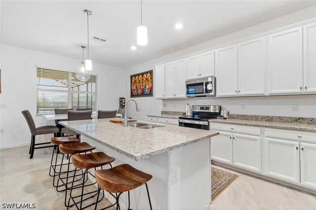 2516 Kona WAY, Naples, FL 34120