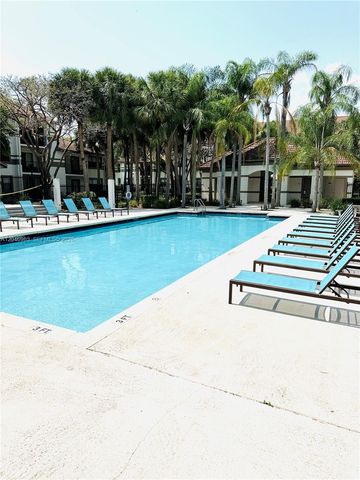 520 S Park Rd 16-12, Hollywood, FL 33021