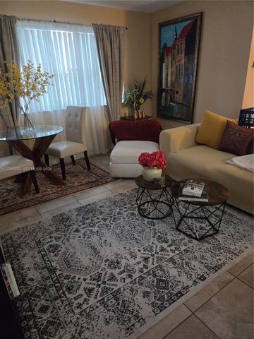 520 S Park Rd 16-12, Hollywood, FL 33021