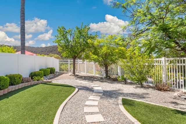 26850 Valensole Court, Murrieta, CA 92562