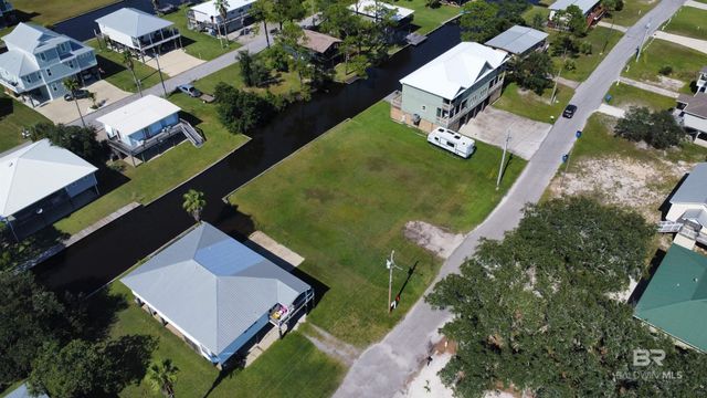 232 W 3rd Avenue, Gulf Shores, AL 36542