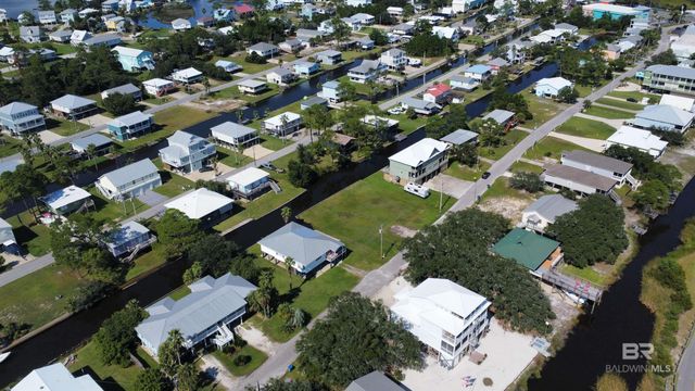 232 W 3rd Avenue, Gulf Shores, AL 36542