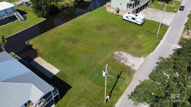 232 W 3rd Avenue, Gulf Shores, AL 36542