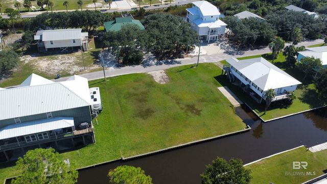 232 W 3rd Avenue, Gulf Shores, AL 36542