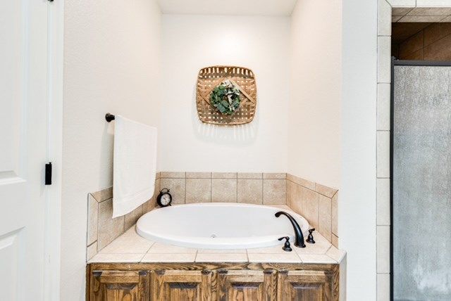 7603 Canterbury Dr, Odessa, TX 79765