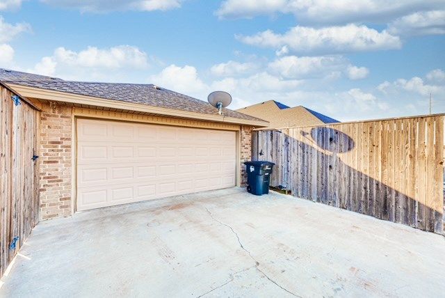 7603 Canterbury Dr, Odessa, TX 79765
