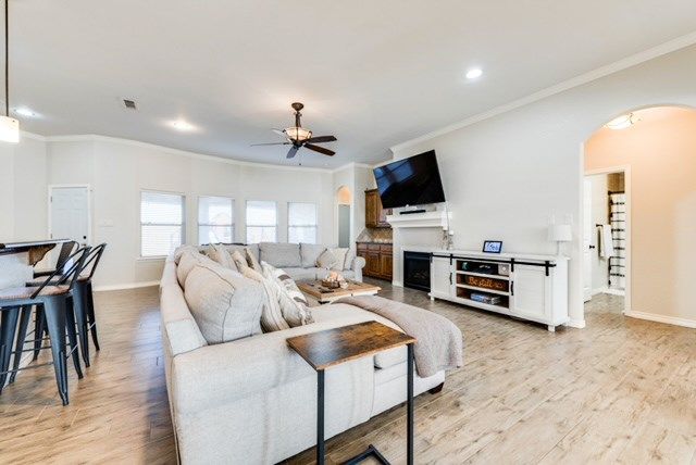 7603 Canterbury Dr, Odessa, TX 79765