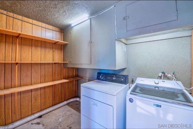 514 Shady Lane unit C C, El Cajon, CA 92021