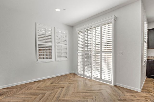 2204 Gallery Dr, Riverbank, CA 95367